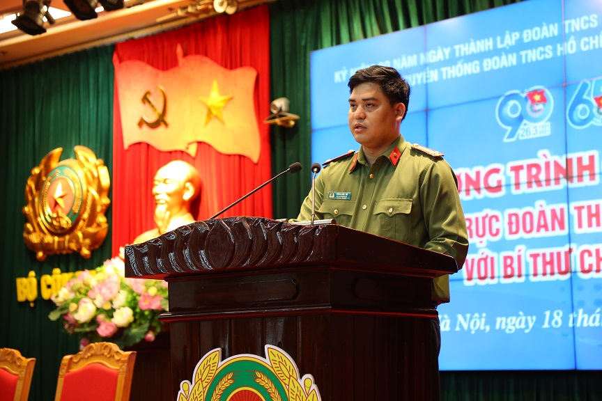 Đồng chí Bí thư Đoàn Thanh niên Bộ Công an phát biểu tại chương trình.