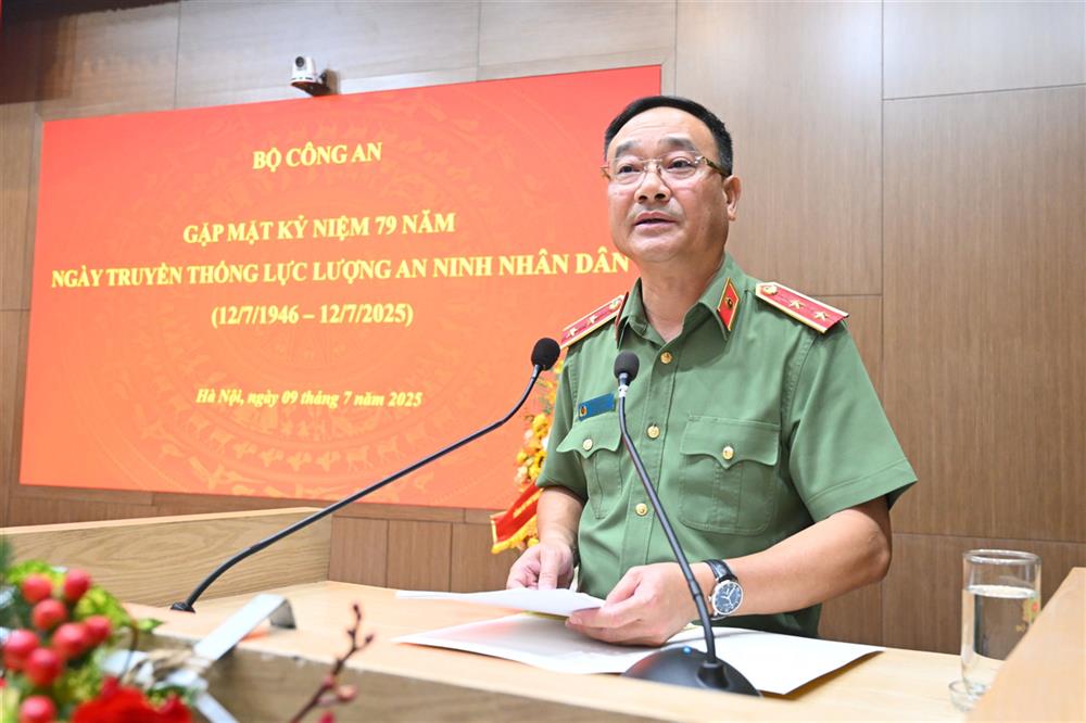 Đồng chí Trung tướng Phạm Thế Tùng, Thứ trưởng Bộ Công an phát biểu.