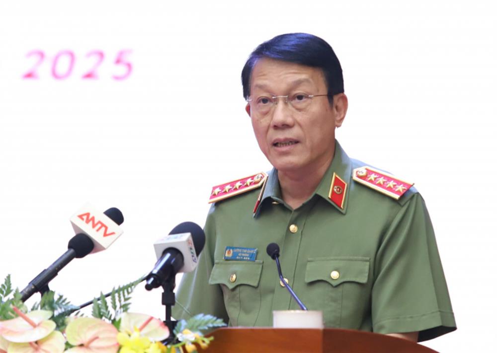 Đại tướng Lương Tam Quang, Ủy viên Bộ Chính trị, Bộ trưởng Bộ Công an phát biểu tại Hội thảo khoa học cấp quốc gia 