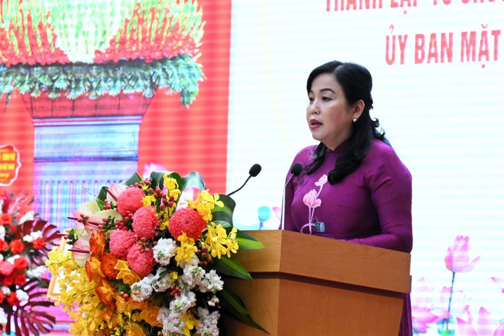 Đồng chí Nguyễn Thanh Hải, Ủy viên Trung ương Đảng, Ủy viên Ủy ban Thường vụ Quốc hội, Chủ nhiệm Ủy ban Công tác đại biểu Quốc hội, Phó Trưởng Ban Tổ chức Trung ương, Phó Trưởng Đoàn công tác đã công bố các nghị quyết của Quốc hội, quyết định của Bộ Chính trị, Ban Bí thư, Thủ tướng Chính phủ và Uỷ ban Trung ương MTTQ Việt Nam liên quan đến việc sáp nhập, sắp xếp đơn vị hành chính cấp tỉnh, cấp xã trên địa bàn tỉnh Phú Thọ (mới).