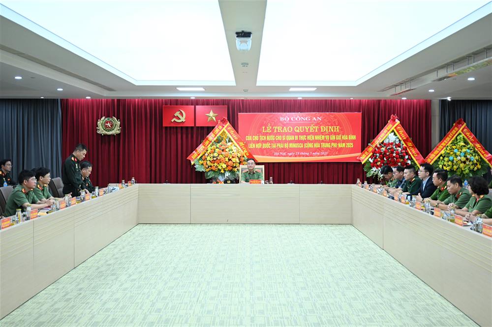 Quang cảnh buổi lễ.