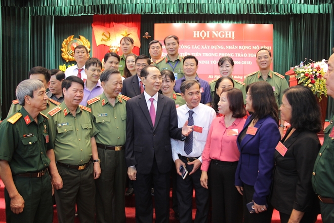 Chủ tịch nước Trần Đại Quang và các đại biểu dự Hội nghị.