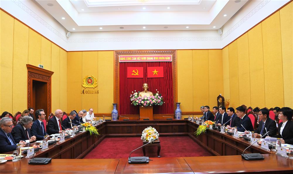 Toàn cảnh buổi tiếp.