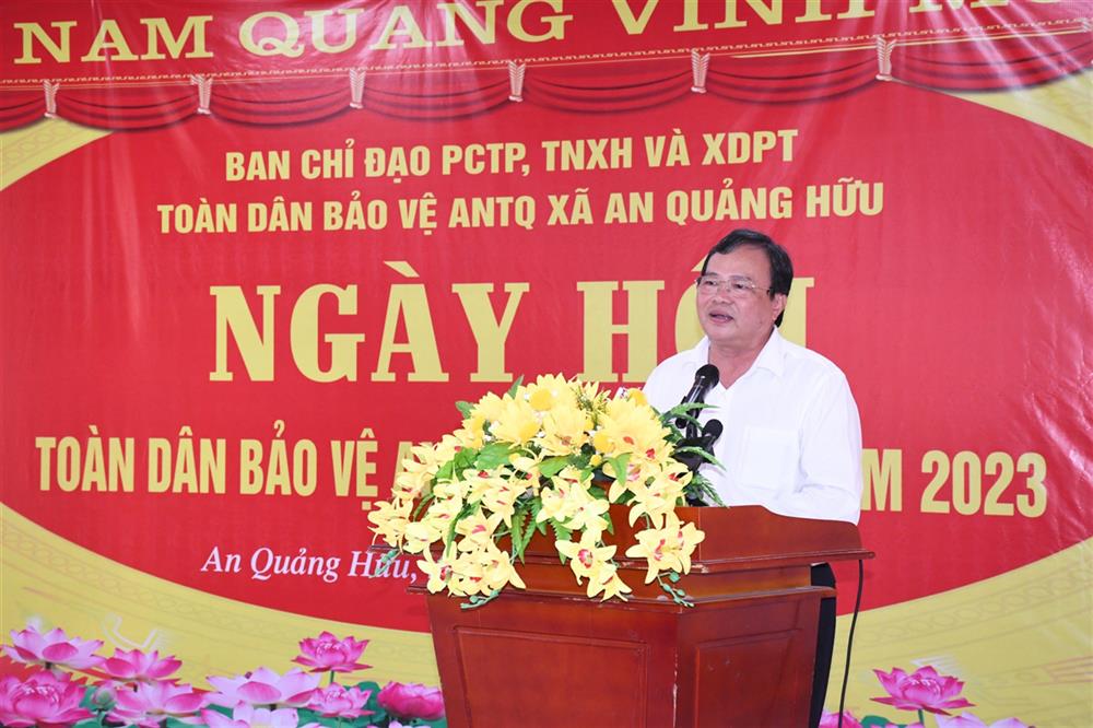 Đồng chí Lê Văn Hẳn, Chủ tịch Ủy ban nhân dân tỉnh Trà Vinh phát biểu tại Ngày hội.