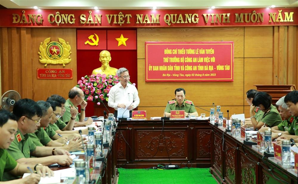 Đồng chí Đặng Minh Thông, Phó Chủ tịch Ủy ban nhân dân tỉnh Bà Rịa - Vũng Tàu phát biểu tại buổi làm việc.