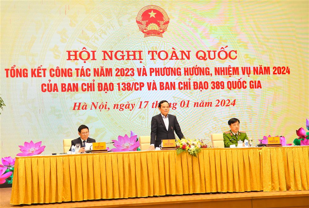 Phó Thủ tướng Chính phủ Trần Lưu Quang chủ trì Hội nghị.