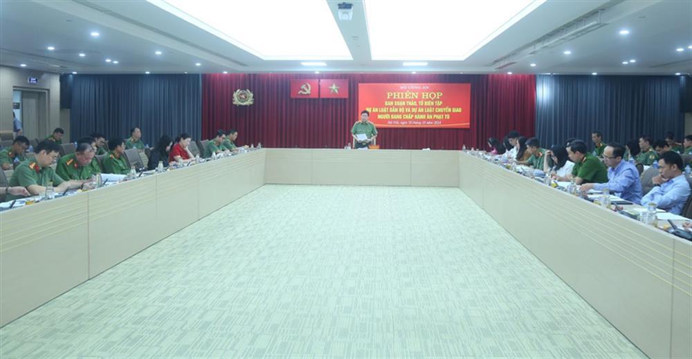Toàn cảnh Hội nghị.