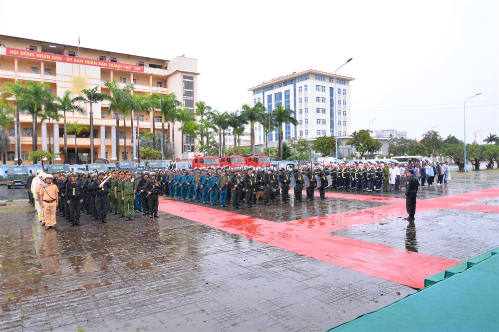 Các lực lượng tham gia diễn tập.