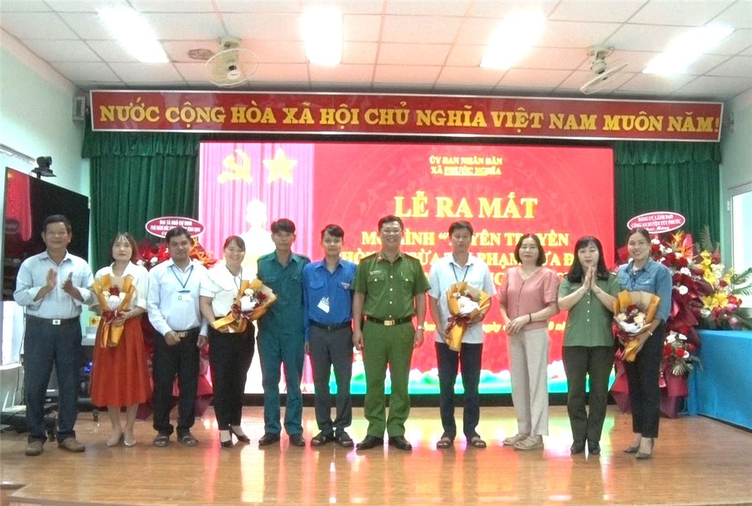 Lễ ra mắt mô hình “Tuyên truyền phòng ngừa tội phạm lừa đảo sử dụng công nghệ cao” tại xã Phước Nghĩa, huyện Tuy Phước, tỉnh Bình Định.