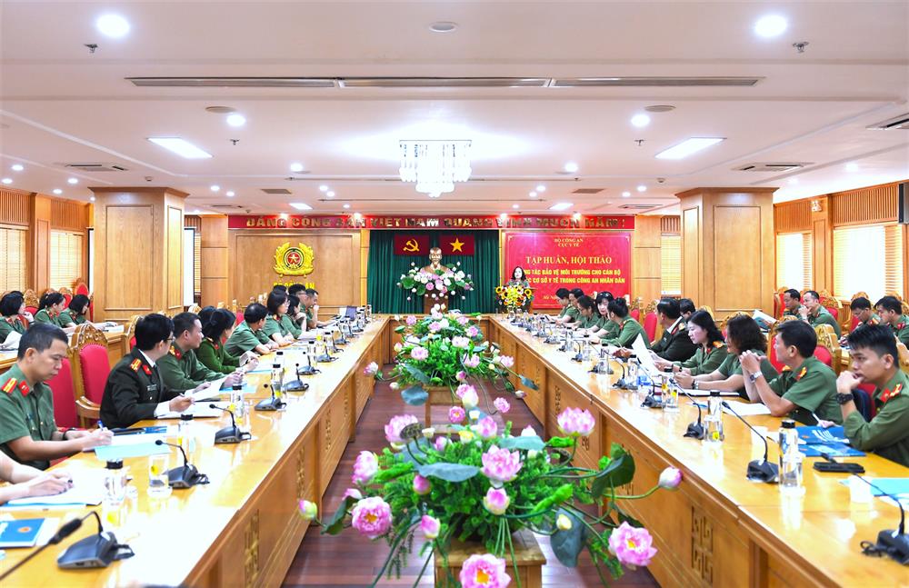 Toàn cảnh Hội nghị.
