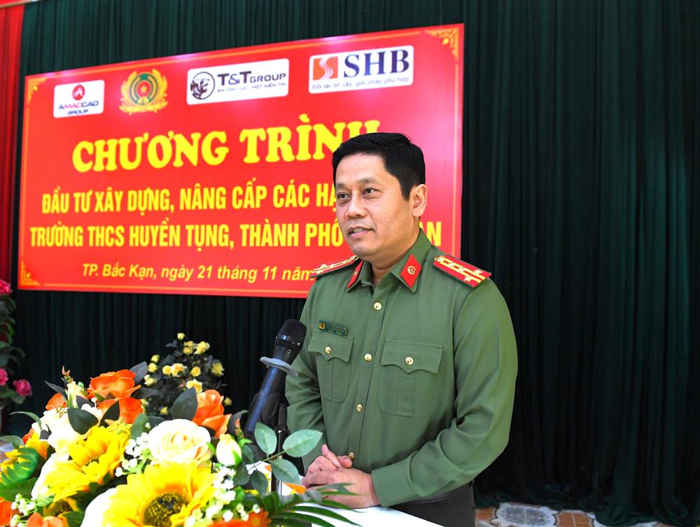 Đại tá Nguyễn Hồng Nguyên, Phó trưởng Ban Thường trực Ban Chỉ đạo ƯPT Bộ Công an, Phó Chánh Văn phòng Bộ Công an phát biểu tại chương trình.