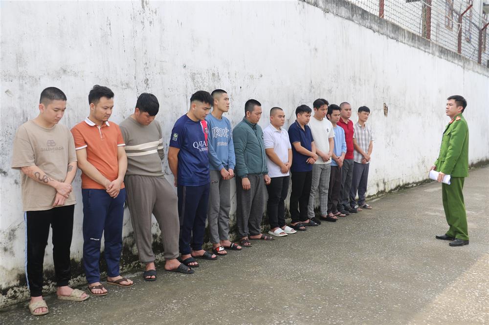 Các đối tượng trong chuyên án bị bắt giữ.