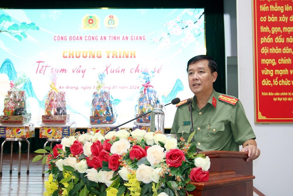 Đại tá Lê Phú Thạnh, Phó Giám đốc Công an tỉnh An Giang phát biểu tại Chương trình.