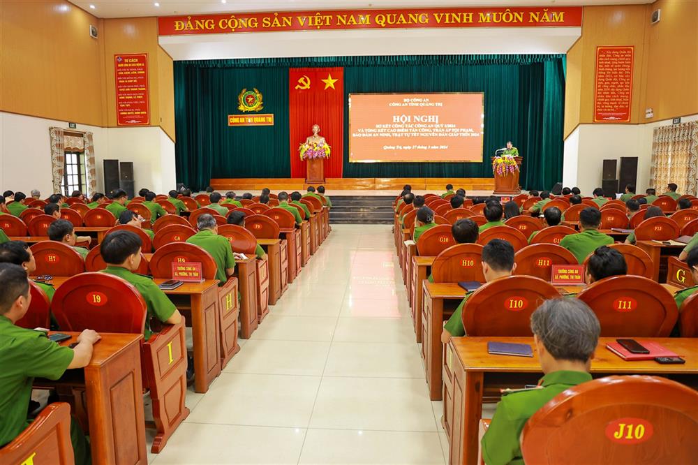 Toàn cảnh Hội nghị.