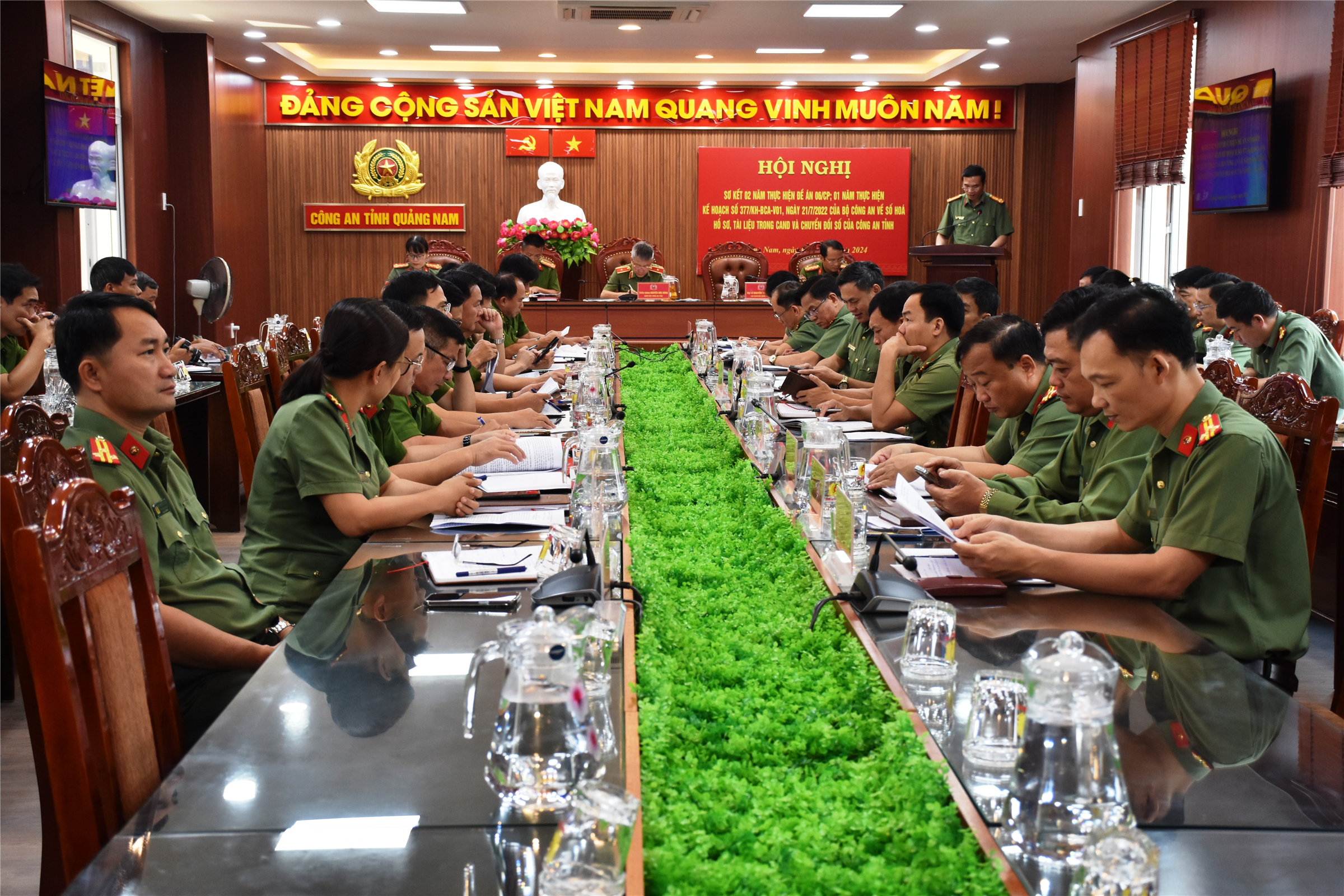 Toàn cảnh Hội nghị.