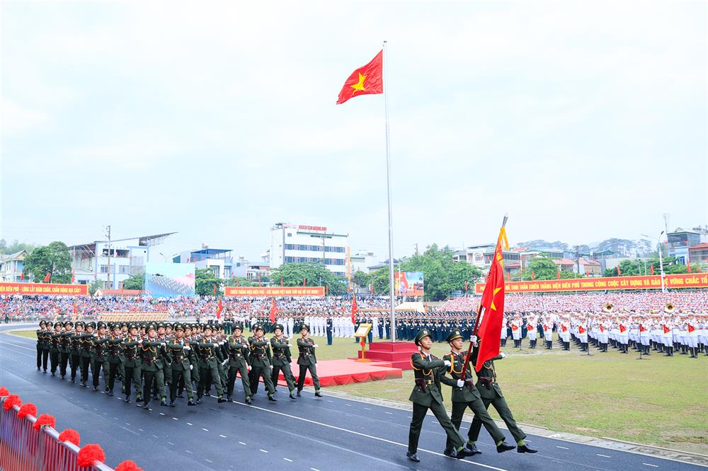 Khối sĩ quan An ninh Công an nhân dân.