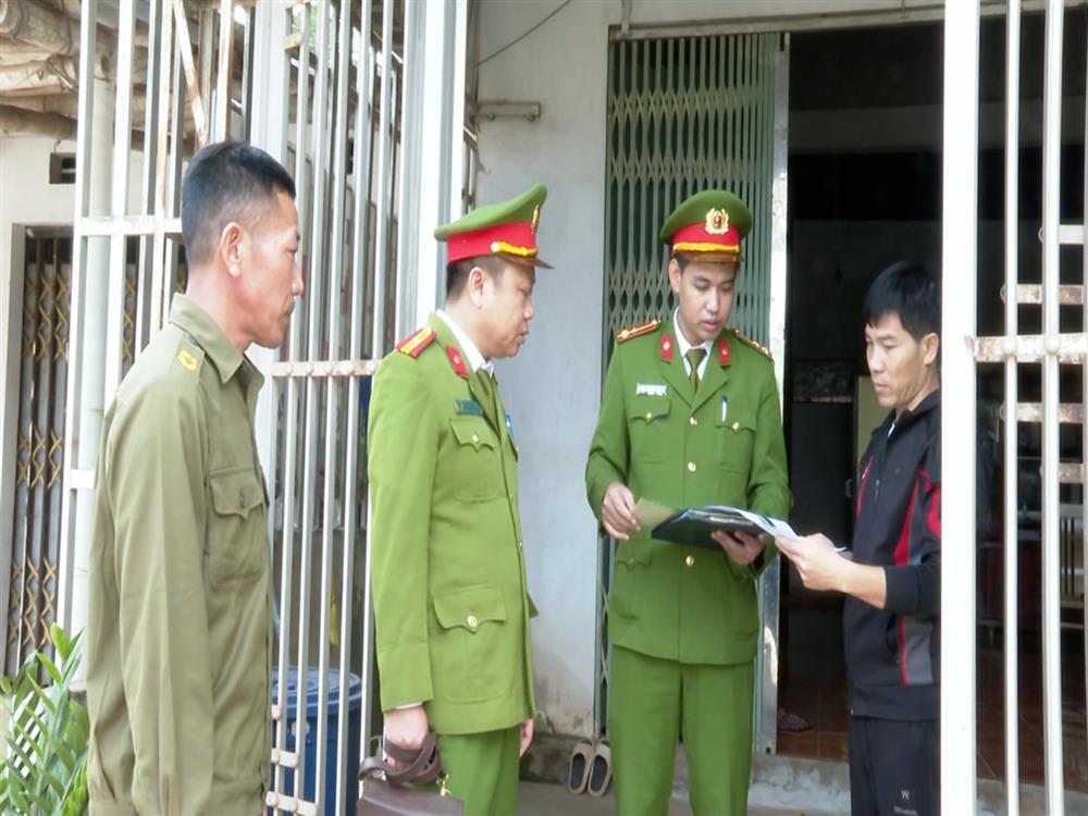 Công an xã Quyết Thắng, huyện Lạc Sơn đảm bảo công tác an ninh, trật tự ngay từ cơ sở.