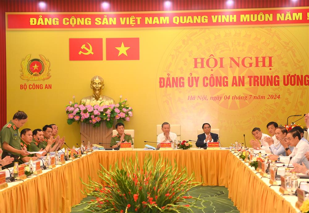 Toàn cảnh Hội nghị.