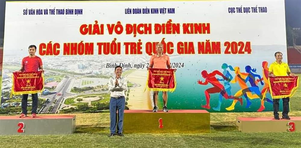 Đoàn Thể thao Công an nhân dân nhận giải Nhì toàn đoàn Giải vô địch điền kinh các nhóm tuổi trẻ Quốc gia năm 2024.