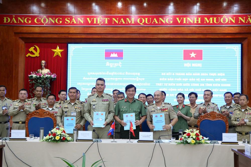 Công an tỉnh Kiên Giang và Công an các tỉnh Sihanouk, Kampot, Kep tiếp tục thực hiện Biên bản Hội nghị và hợp tác lần thứ 20 về bảo vệ an ninh, giữ gìn trật tự biên giới