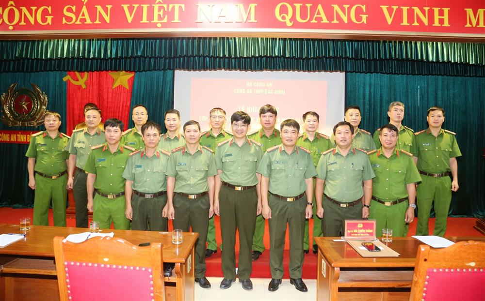 Các đại biểu dự Lễ khai giảng.