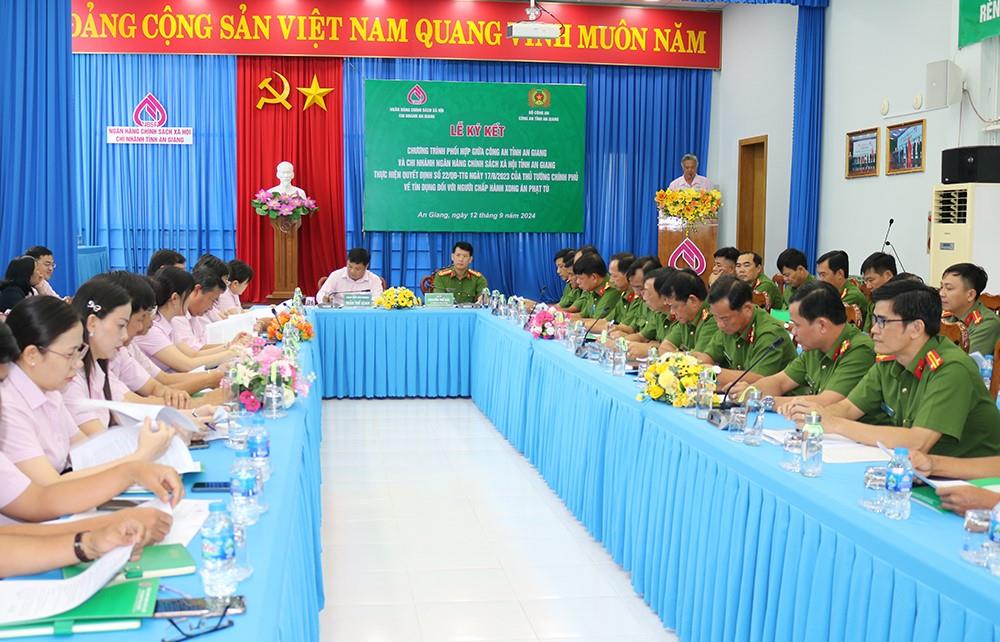 Quang cảnh Lễ ký kết.