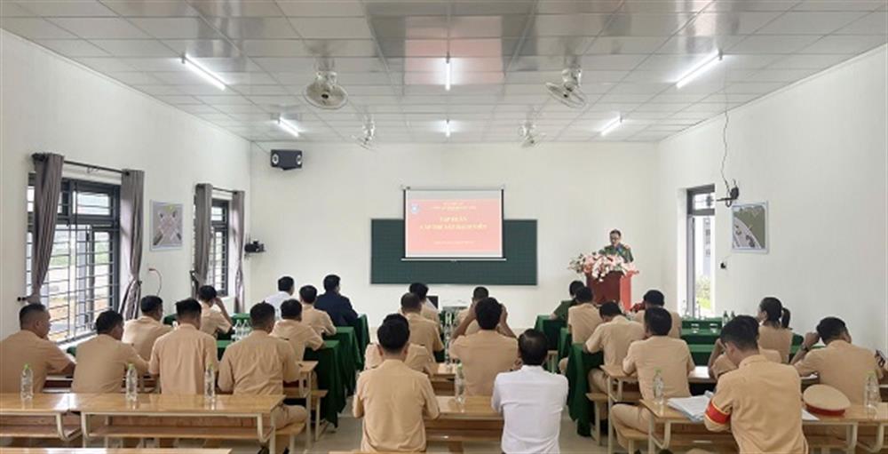 28 học viên là lãnh đạo, chỉ huy, cán bộ, chiến sĩ Phòng CSGT Công an tỉnh Quảng Nam tham gia tập huấn.
