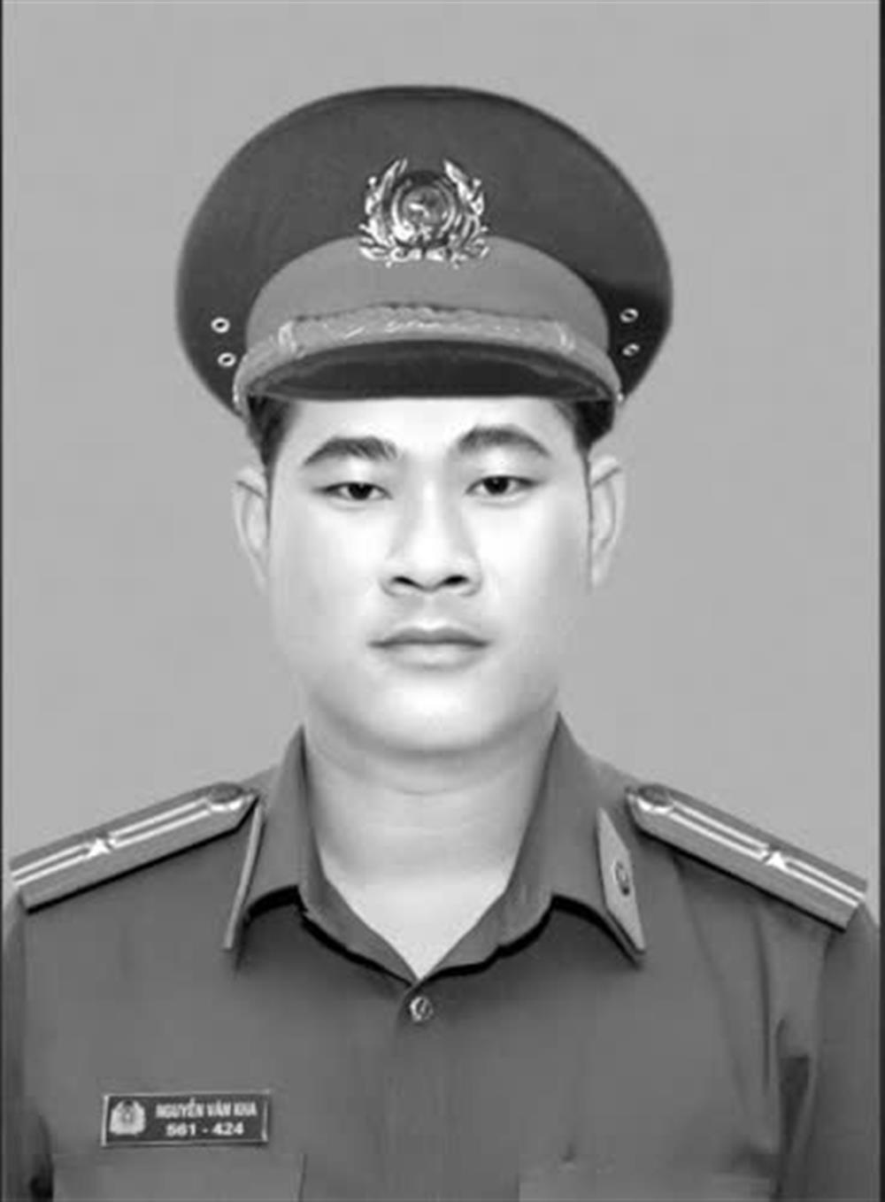 Thiếu tá Nguyễn Văn Kha.