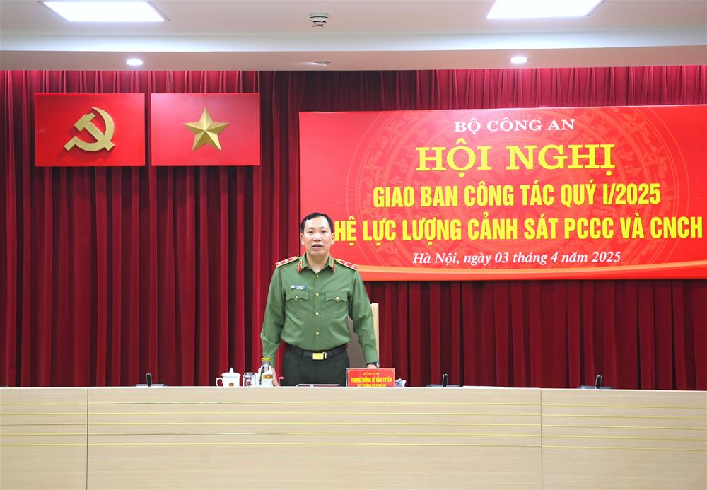 Thứ trưởng Lê Văn Tuyến chủ trì Hội nghị.