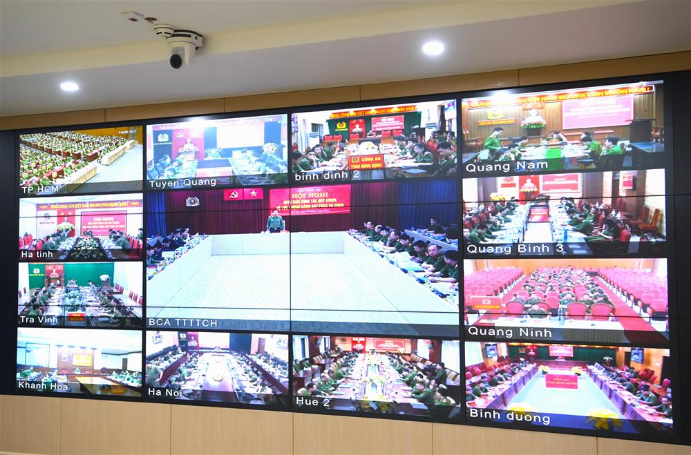 Hội nghị được tổ chức trực tuyến đến Công an các địa phương.