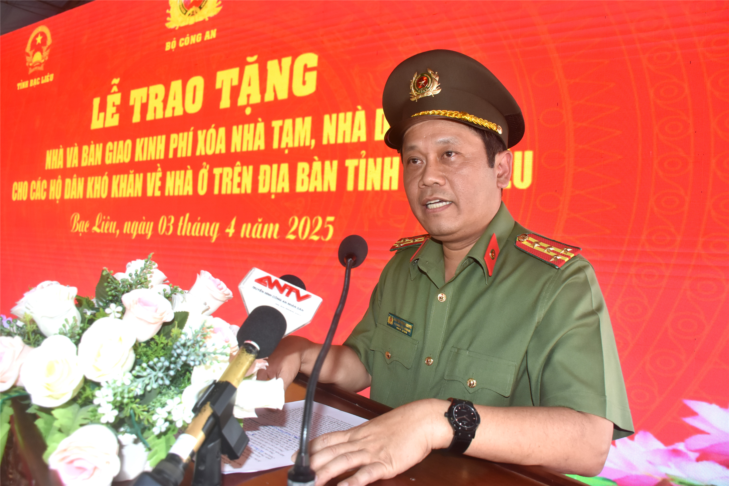 Đại tá Nguyễn Hồng Nguyên, Phó Chánh Văn phòng Bộ Công an phát biểu tại buổi lễ