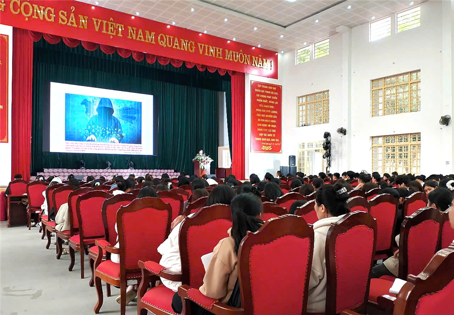 Tăng cường tuyên truyền về các thủ đoạn của tội phạm trên không gian mạng.
