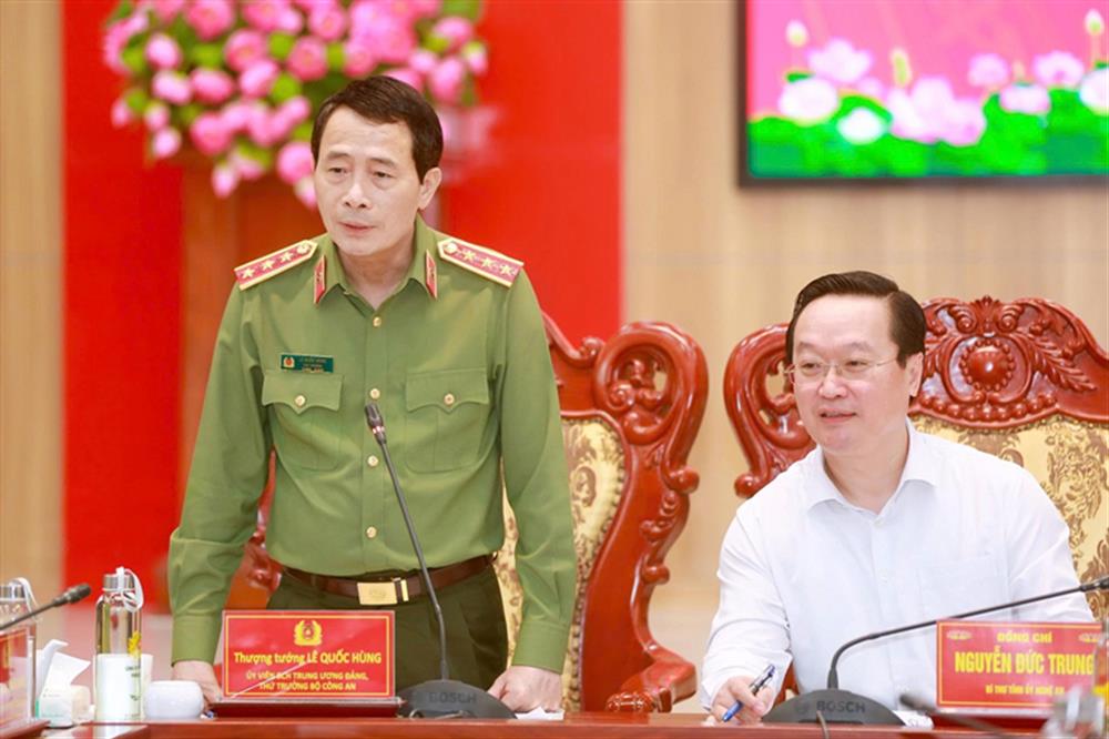 Thứ trưởng Lê Quốc Hùng phát biểu tại Hội nghị.