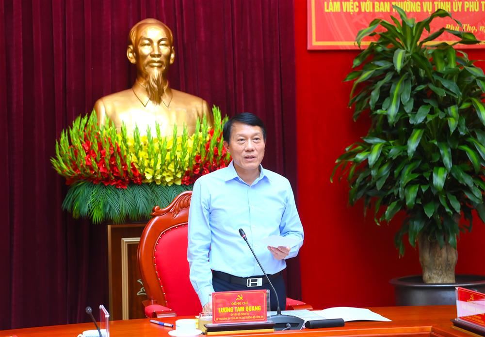 Bộ trưởng Lương Tam Quang phát biểu kết luận buổi làm việc.