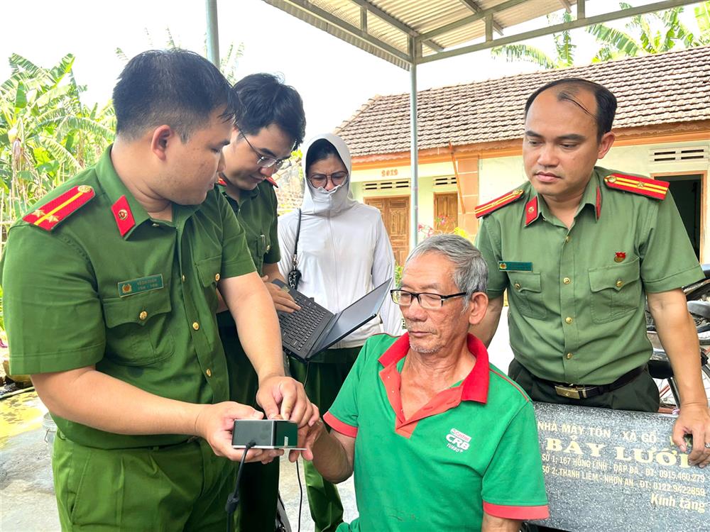Việc thu nhận mẫu ADN được thực hiện đúng quy trình, chính xác, bảo mật, an toàn.
