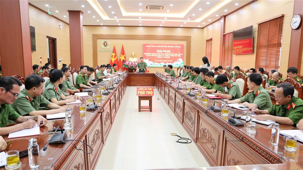 Ban Thường vụ Đảng uỷ, Lãnh đạo Công an tỉnh họp, ban hành nhiều nghị quyết về sắp xếp, sáp nhập Công an 3 tỉnh Phú Thọ, Vĩnh Phúc, Hoà Bình và Công an các xã, phường trên địa bàn.