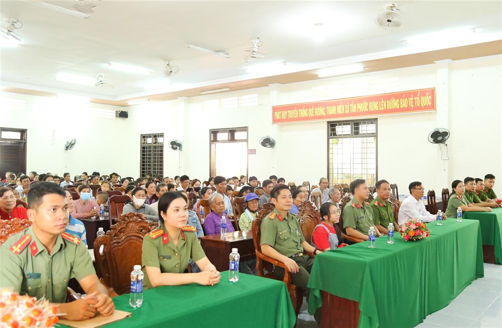 Toàn cảnh chương trình.