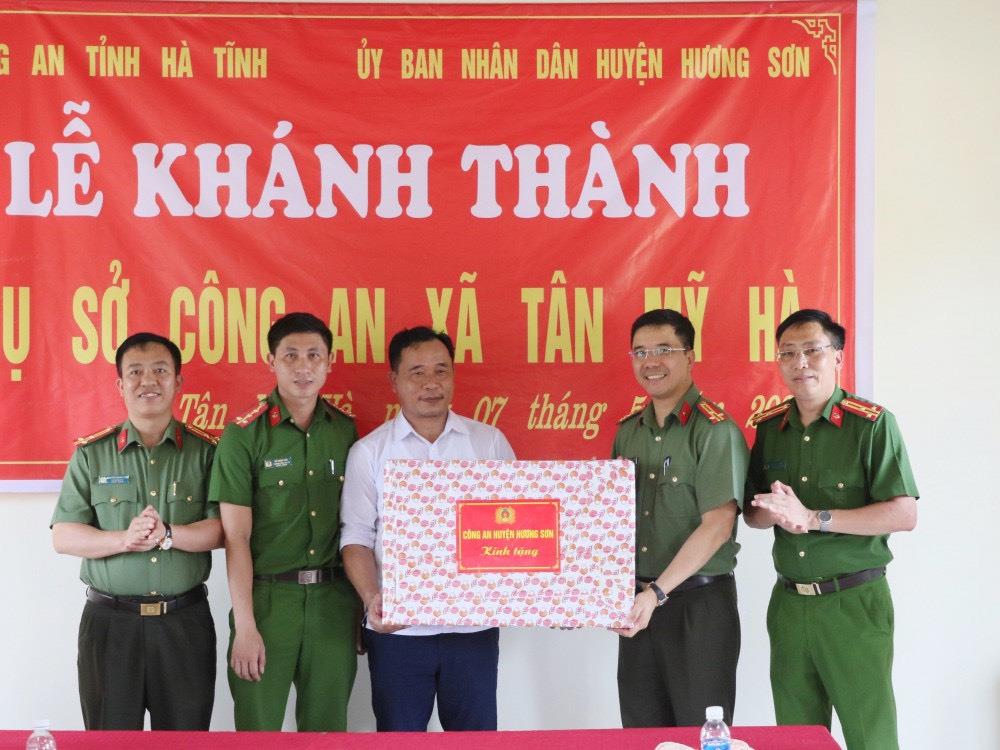 Khánh thành trụ sở Công an xã Tân Mỹ Hà (huyện Hương Sơn).