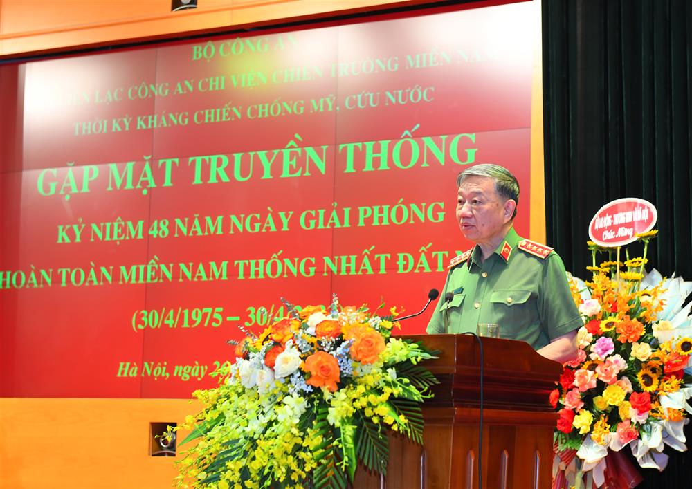 Bộ trưởng Tô Lâm phát biểu tại buổi gặp mặt.