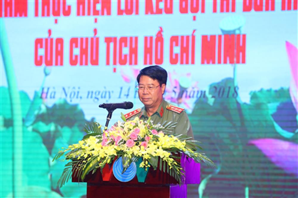 Thứ trưởng Bùi Văn Nam phát biểu tại buổi giao lưu.