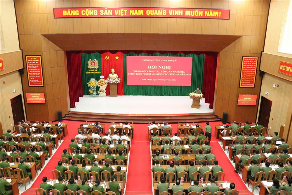 Toàn cảnh Hội nghị.