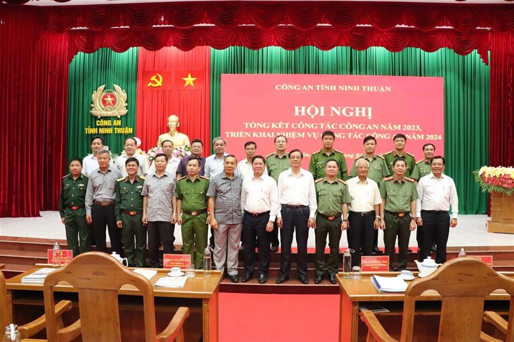 Các đại biểu dự Hội nghị.