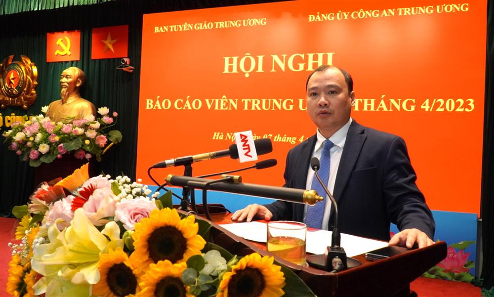 Phó trưởng Ban Tuyên giáo Trung ương Lê Hải Bình định hướng công tác tuyên truyền.