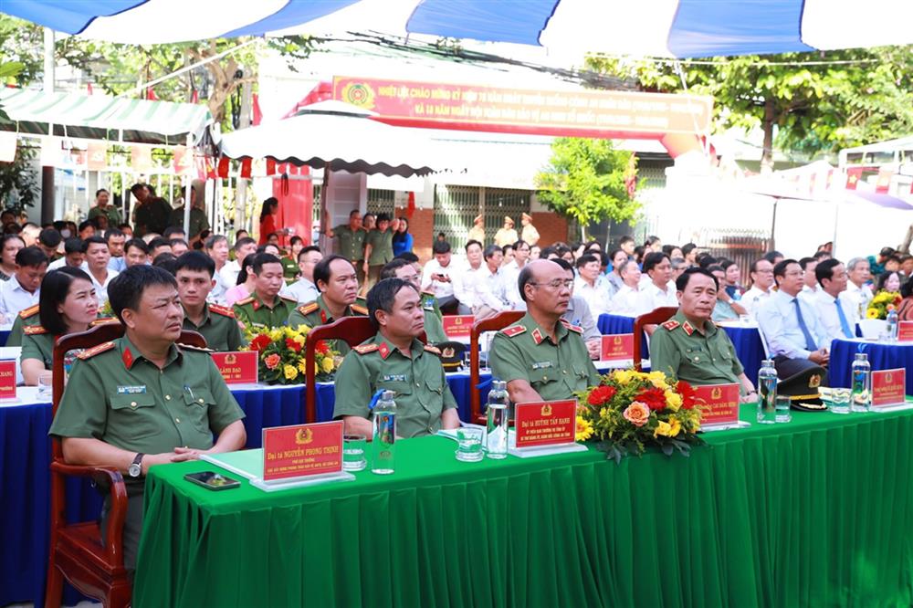Các đại biểu dự Ngày hội.