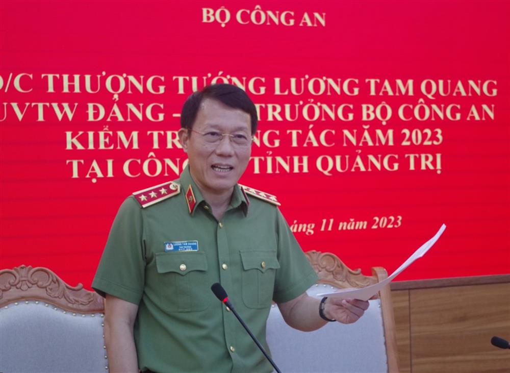 Thứ trưởng Lương Tam Quang phát biểu tại buổi làm việc.