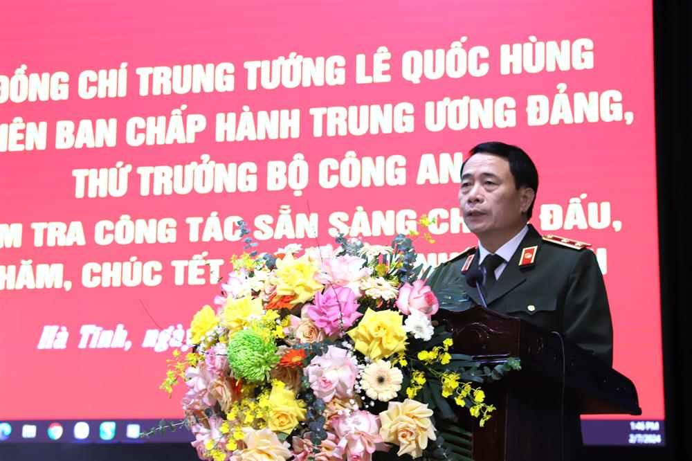 Thứ trưởng Lê Quốc Hùng phát biểu chỉ đạo tại buổi kiểm tra.
