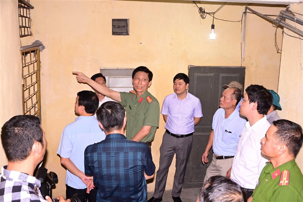 Kiểm tra tập thể phường Phan Bội Châu, quận Hồng Bàng.