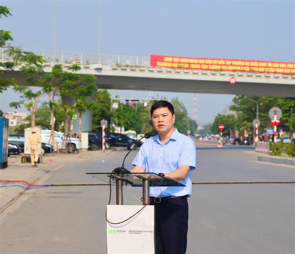 Phó Chủ tịch UBND thành phố Hoàng Minh Cường phát biểu khai mạc diễn tập.