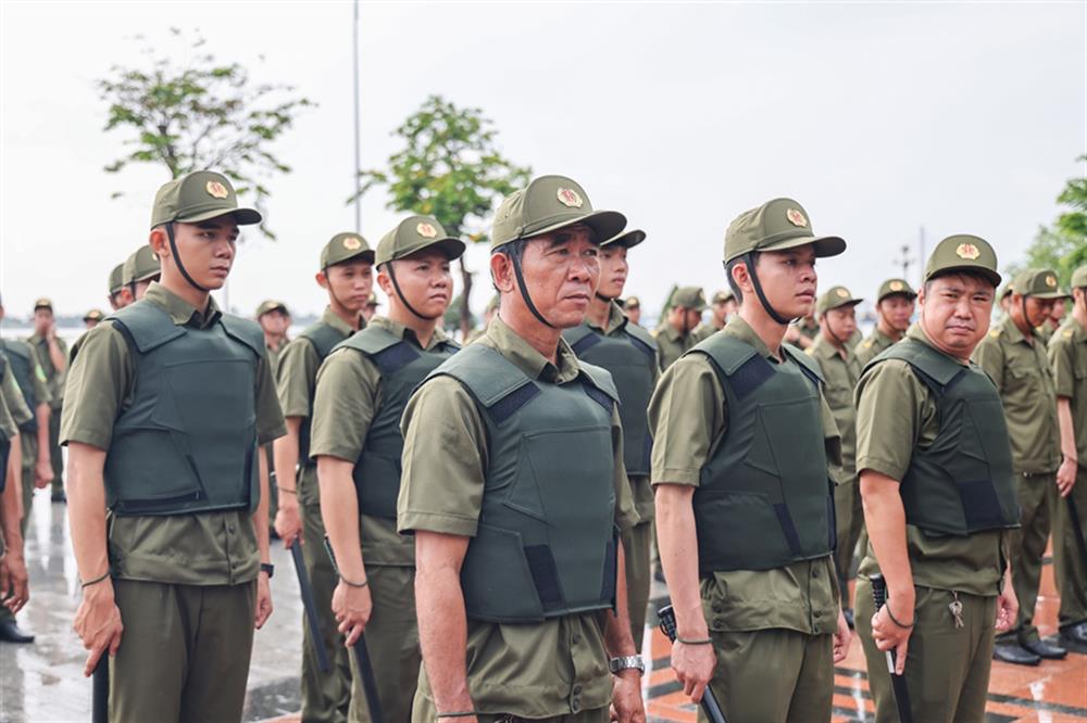 Các đồng chí lực lượng tham gia bảo vệ ANTT ở cơ sở được trang bị đầy đủ trang phục, công cụ hỗ trợ.