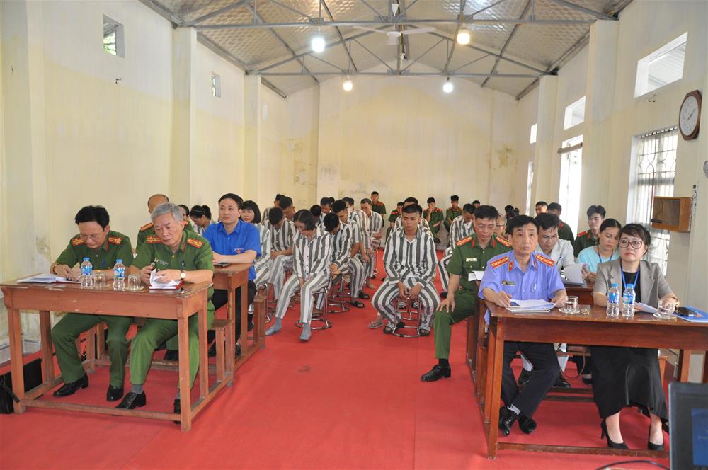 30 phạm nhân đang chấp hành án tại Trại tạm giam Công an tỉnh trong diện được tư vấn, hướng dẫn, giới thiệu việc làm, hướng dẫn nghề.
